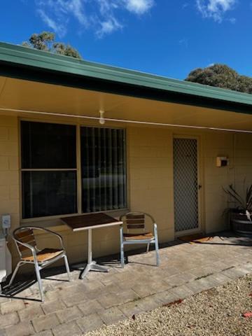 Penola Coonawarra Caravan Park Exterior foto